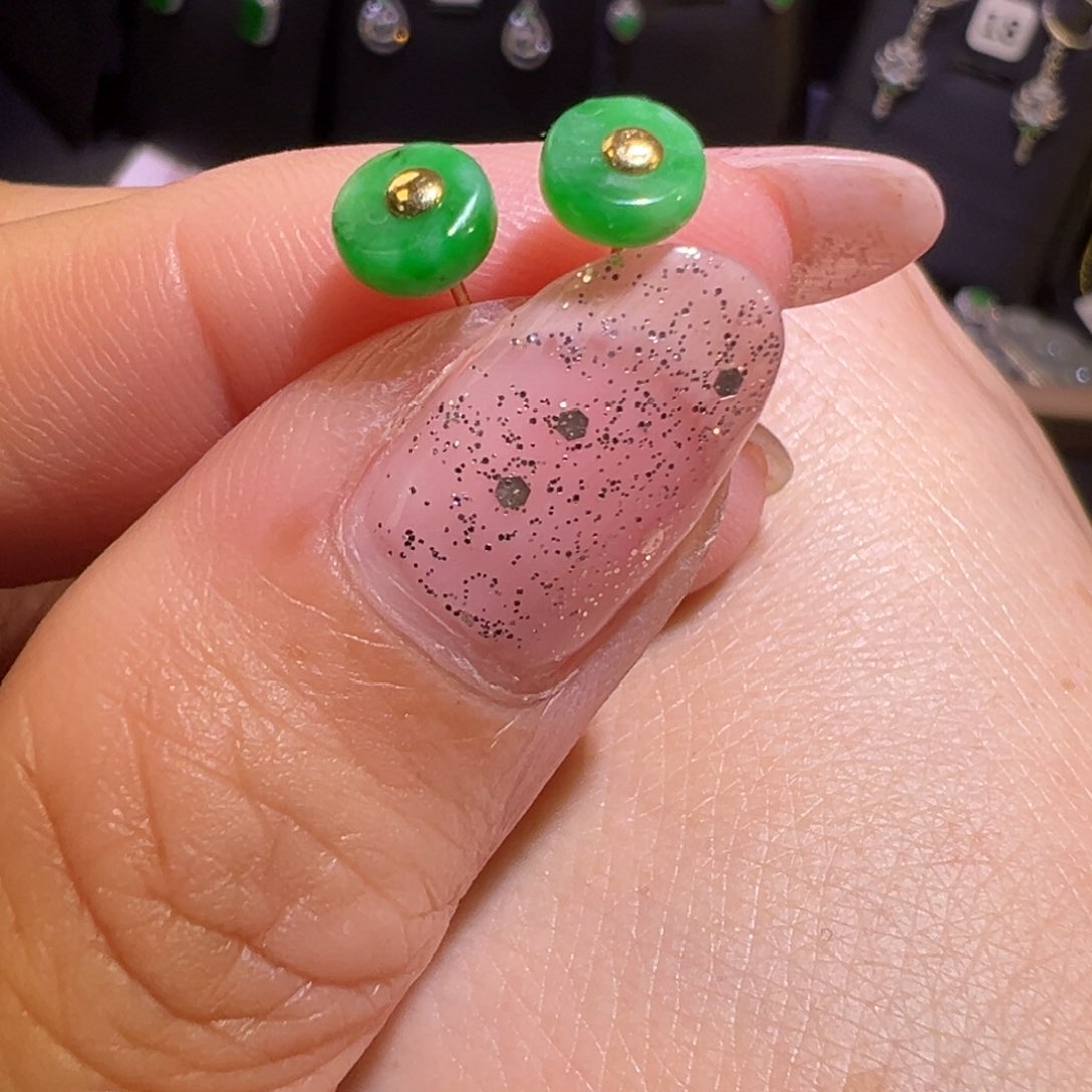 翡翠颈饰18K金镶嵌耳钉