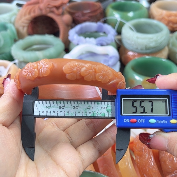 石英质玉手镯未镶嵌李*楠