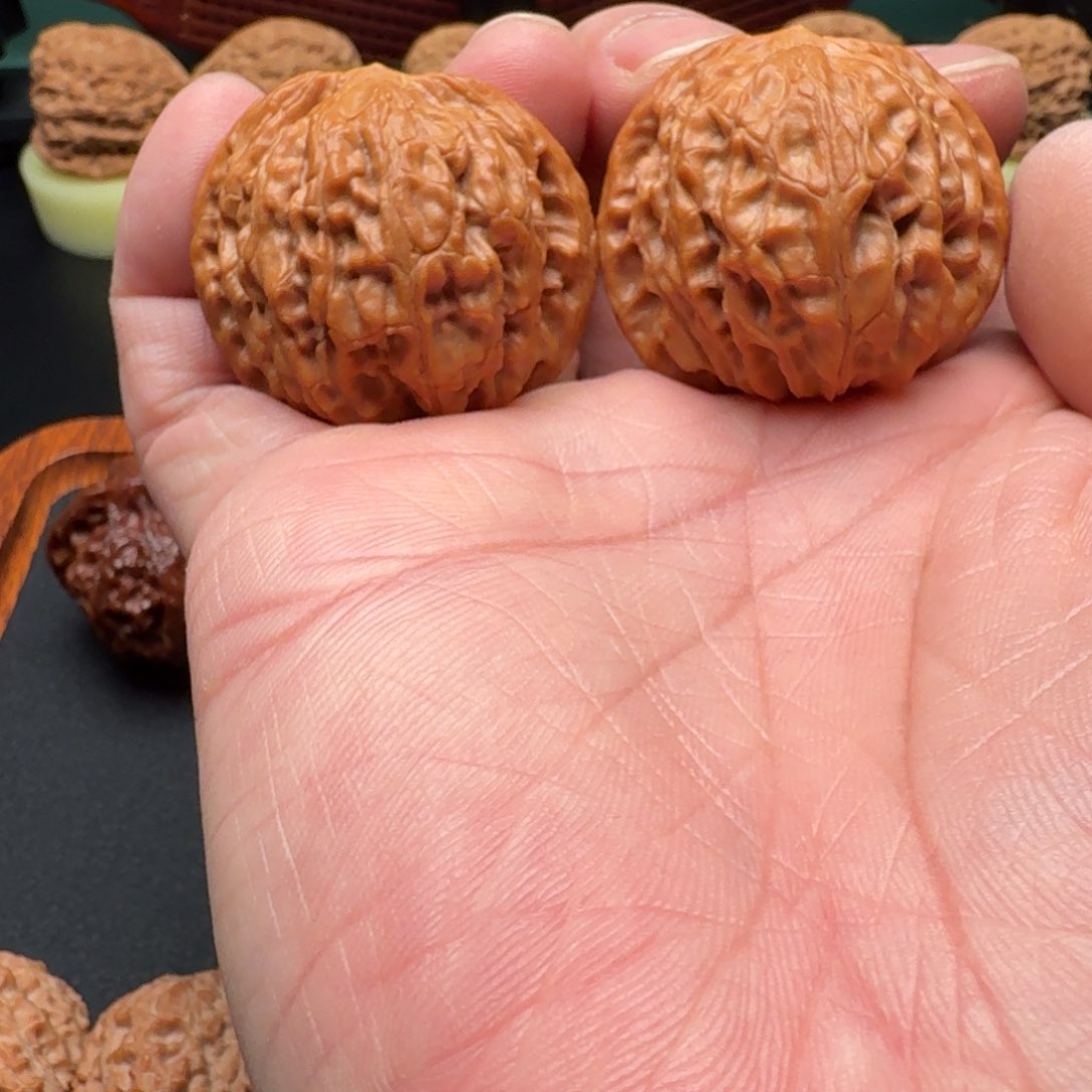 文玩核桃把件磨盘