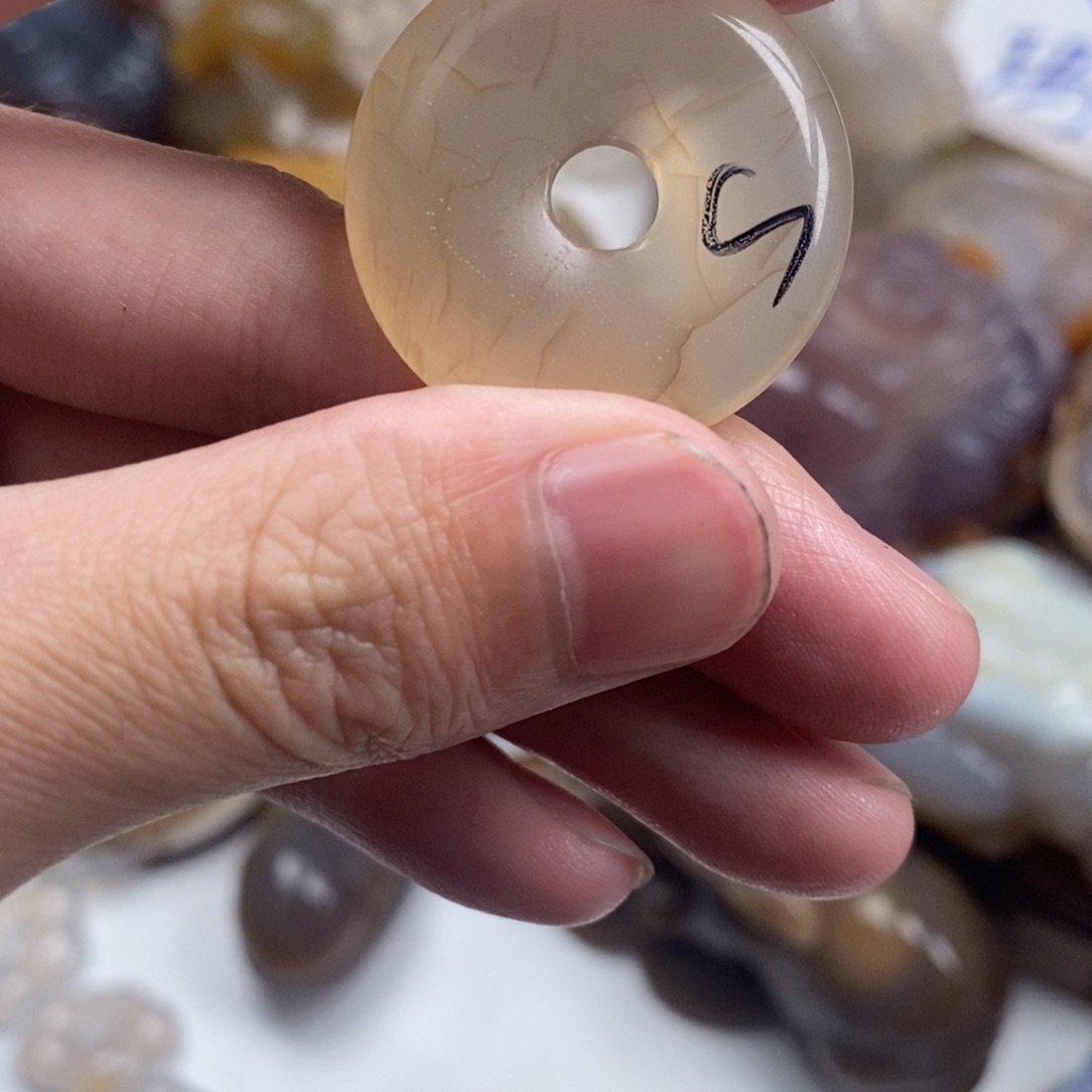 玛瑙/玉髓未镶嵌颈饰