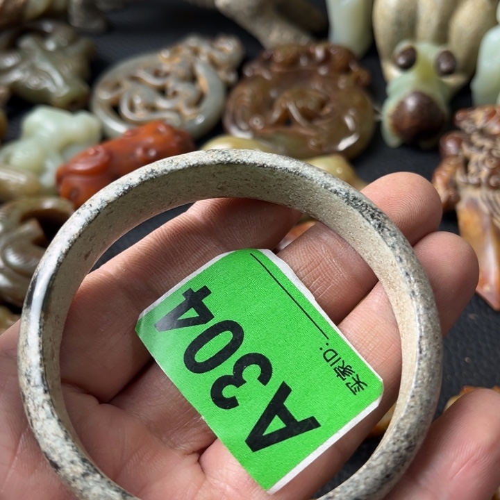 玛瑙/玉髓颈饰合金