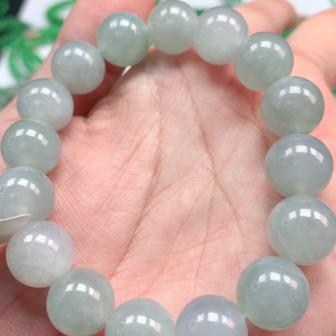 翡翠手链未镶嵌翡翠