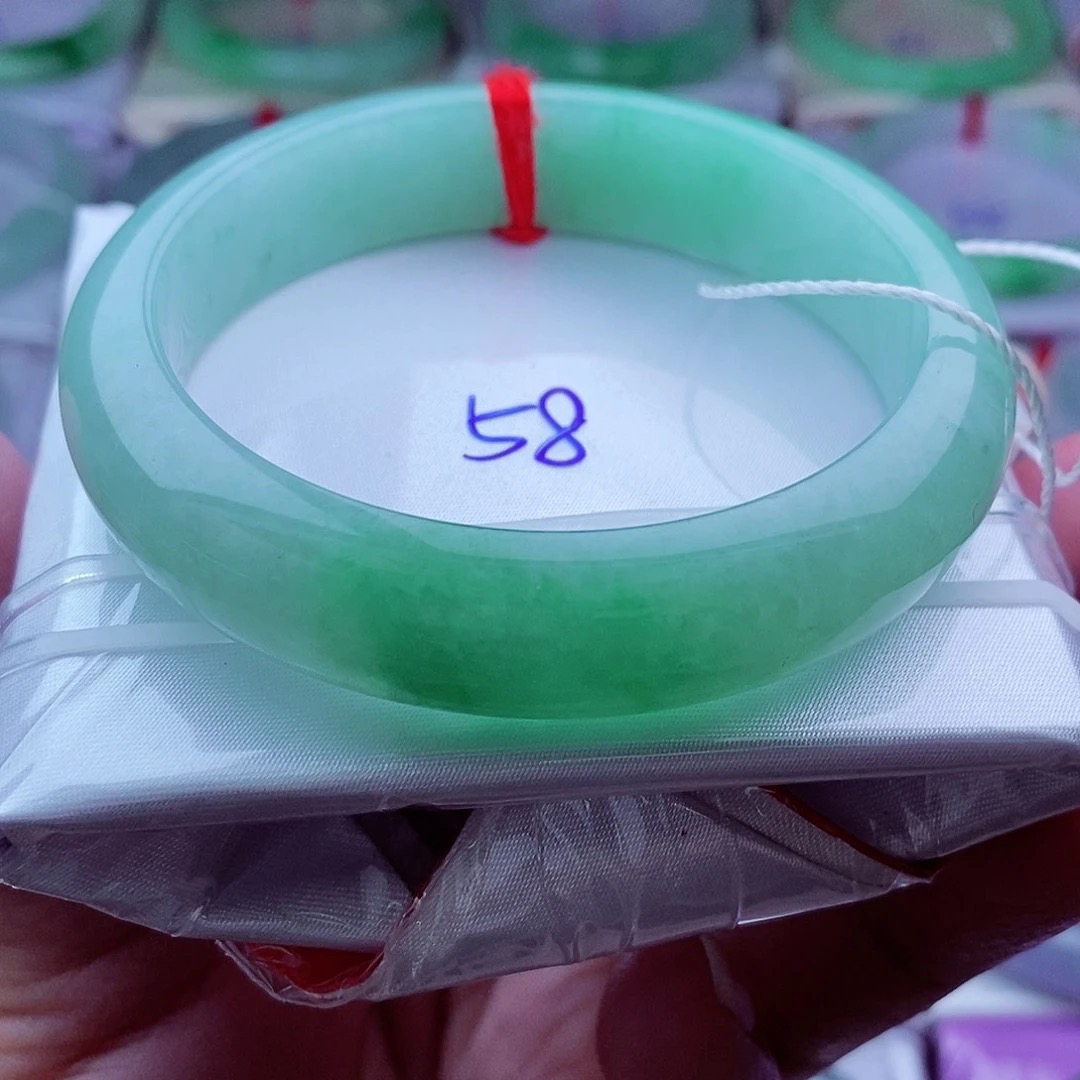 0753编58飘绿版型大气尊贵典藏玉天然缅甸翡翠A货传承58，13.6，8.9