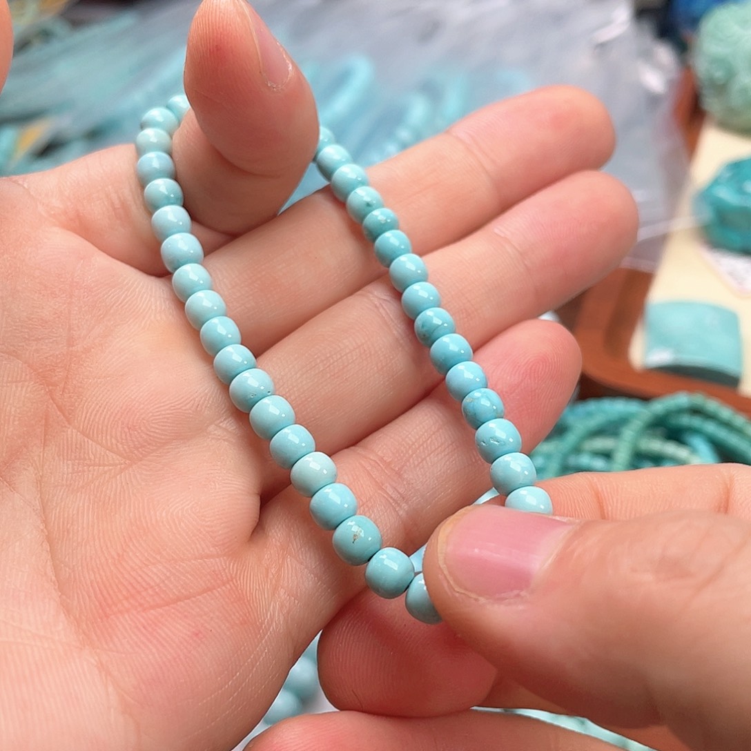 绿松石未镶嵌颈饰