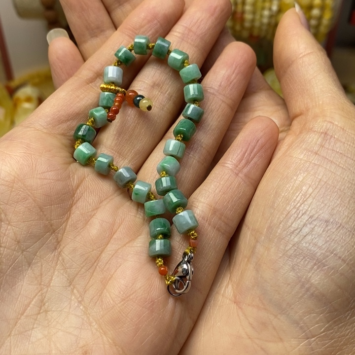 桃***华翡翠裸石瑕疵手串