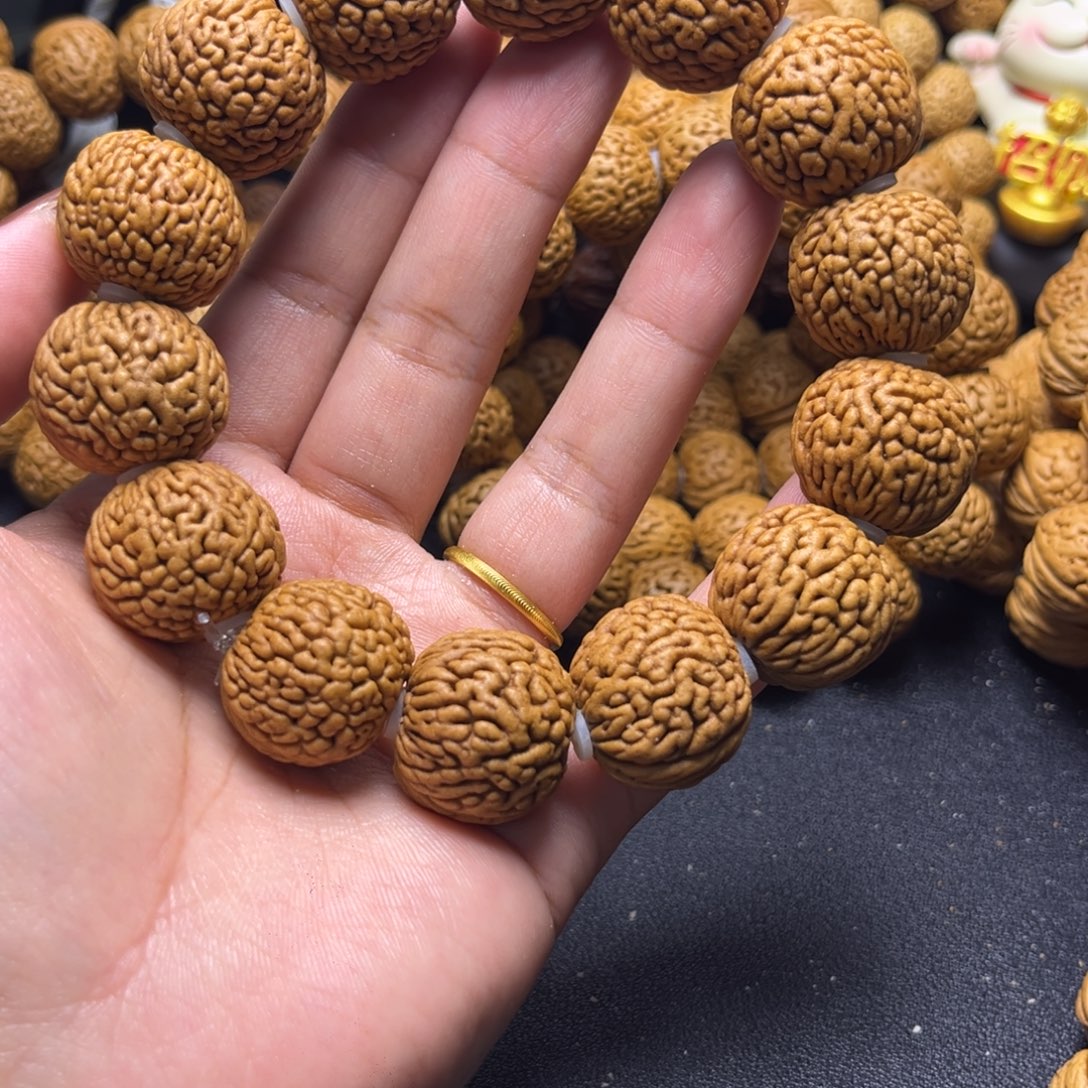 赴***梦桃核吊坠21+龙鳞王