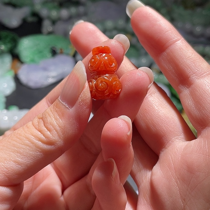 颈饰未镶嵌翡翠天