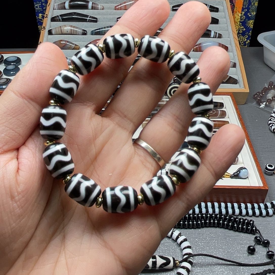 玛瑙/玉髓手串未镶嵌