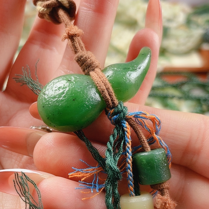 未镶嵌和田玉挂件