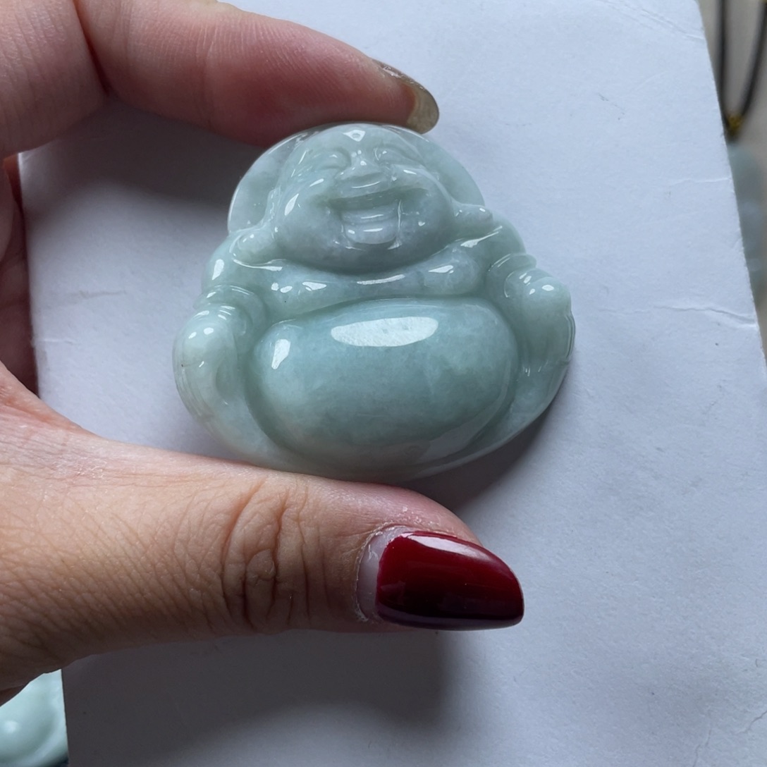 翡翠颈饰未镶嵌佛公