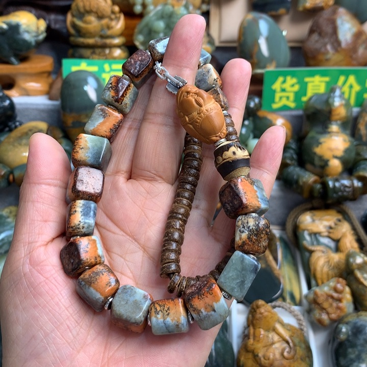 岫岩河磨玉（透闪石质玉）未镶嵌手把件润*