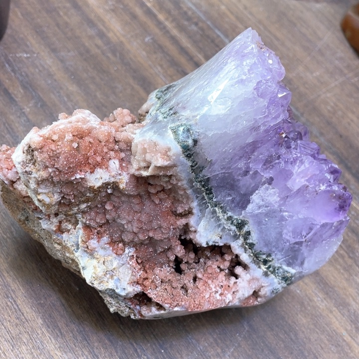 水晶摆件未镶嵌捡漏