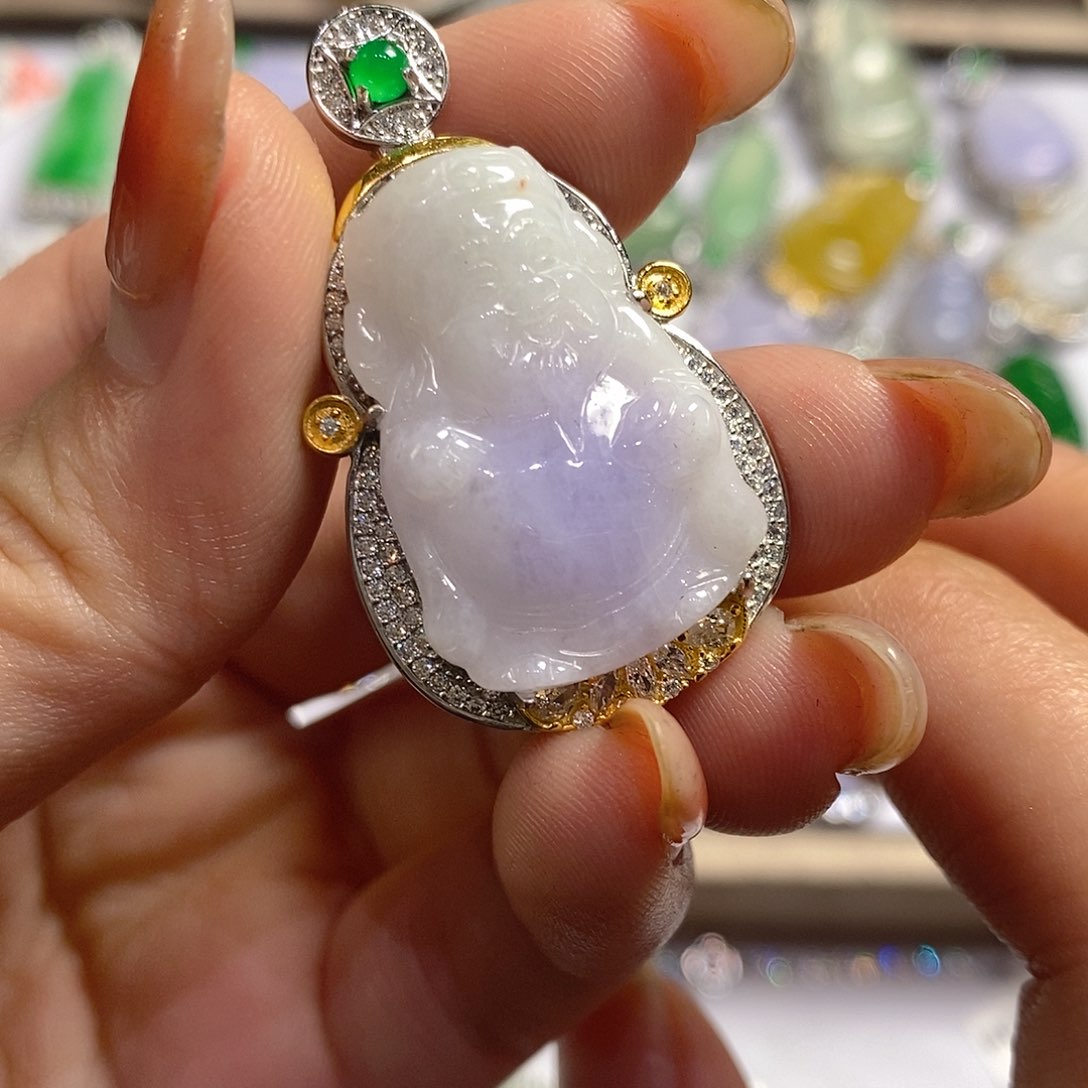 翡翠颈饰银S925镶嵌天然翡翠