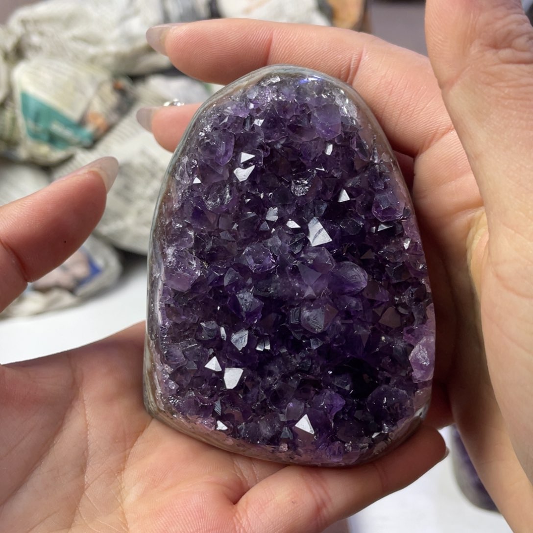 紫晶大型摆件（非配饰）未镶嵌