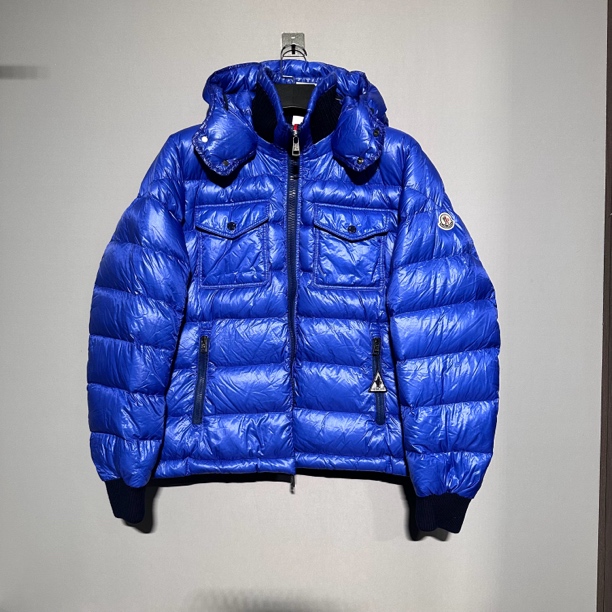 未使用 MONCLER 新款羽绒服外套夹克4码价17200