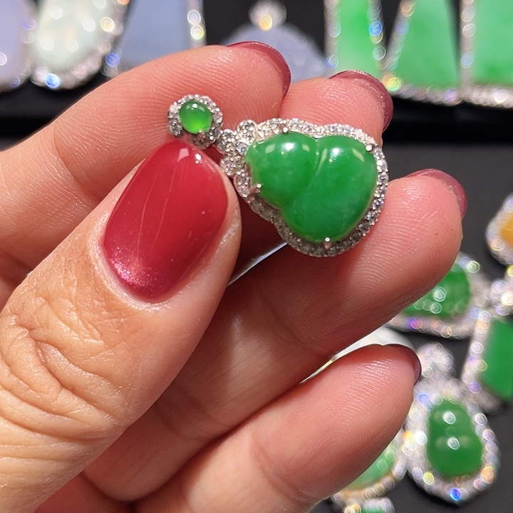 翡翠银S925镶嵌颈饰