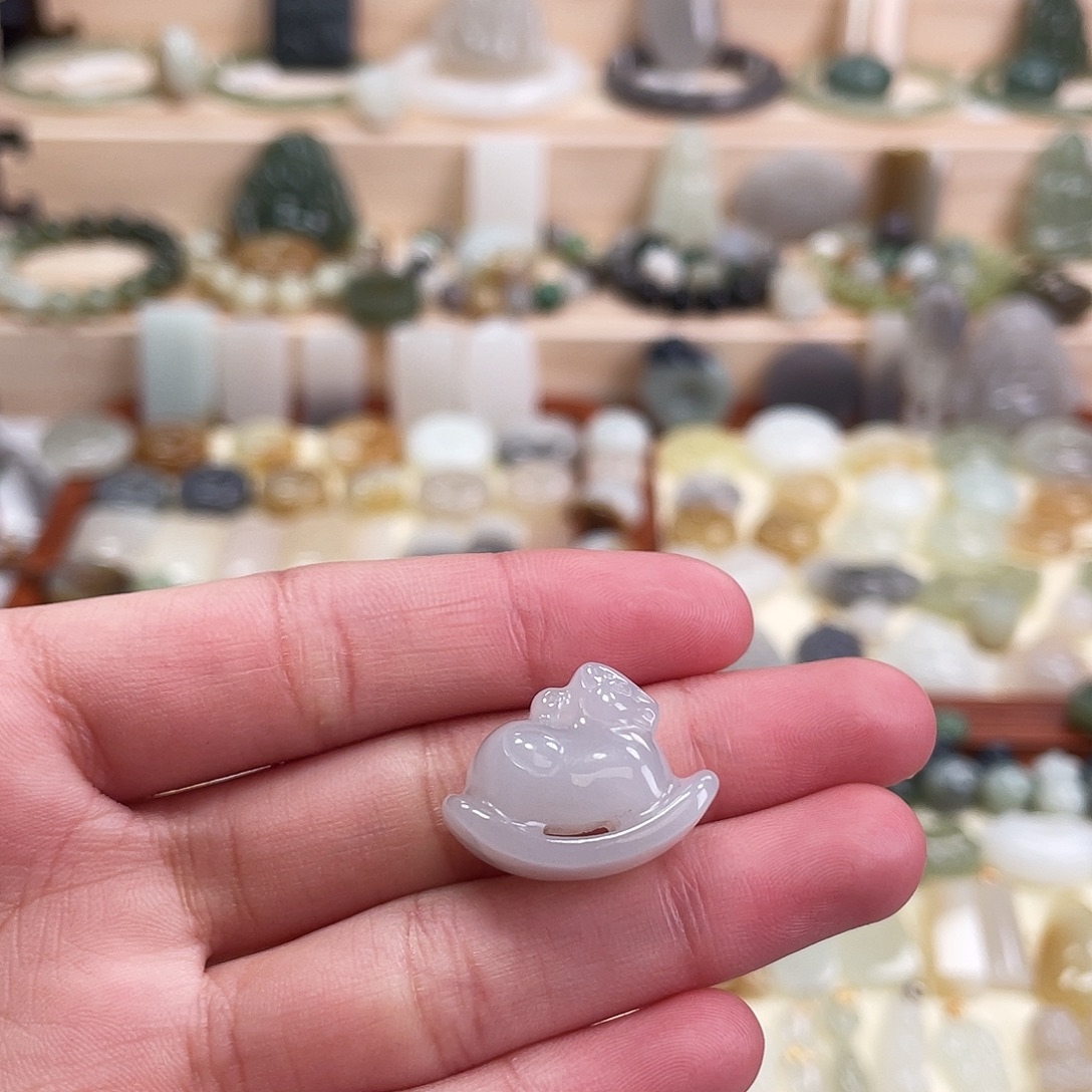 O***Z和田玉未镶嵌吊坠(赠链)