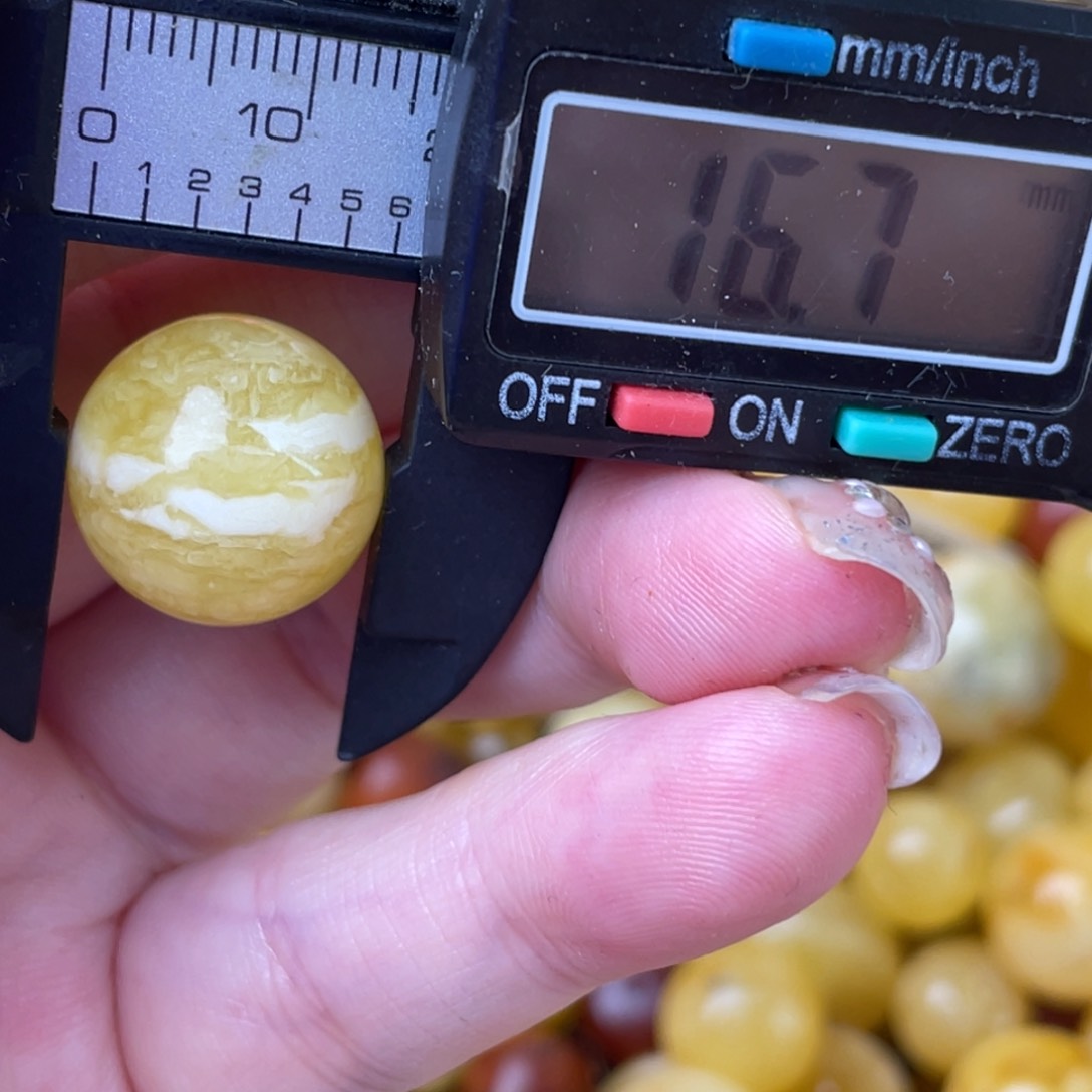 未镶嵌琥珀裸石蜜蜡120