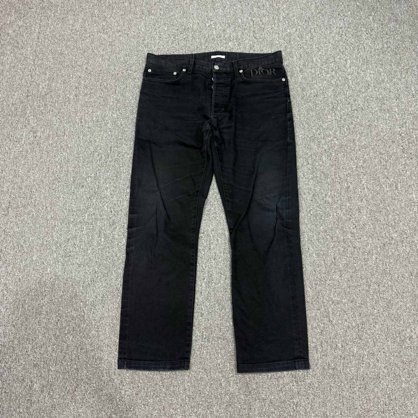 95新 DIOR/迪奥 16419760 迪奥 黑色皮牌刺绣logo牛仔裤 31码95新