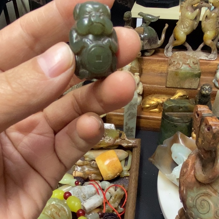 未镶嵌和田玉（糖玉）挂件