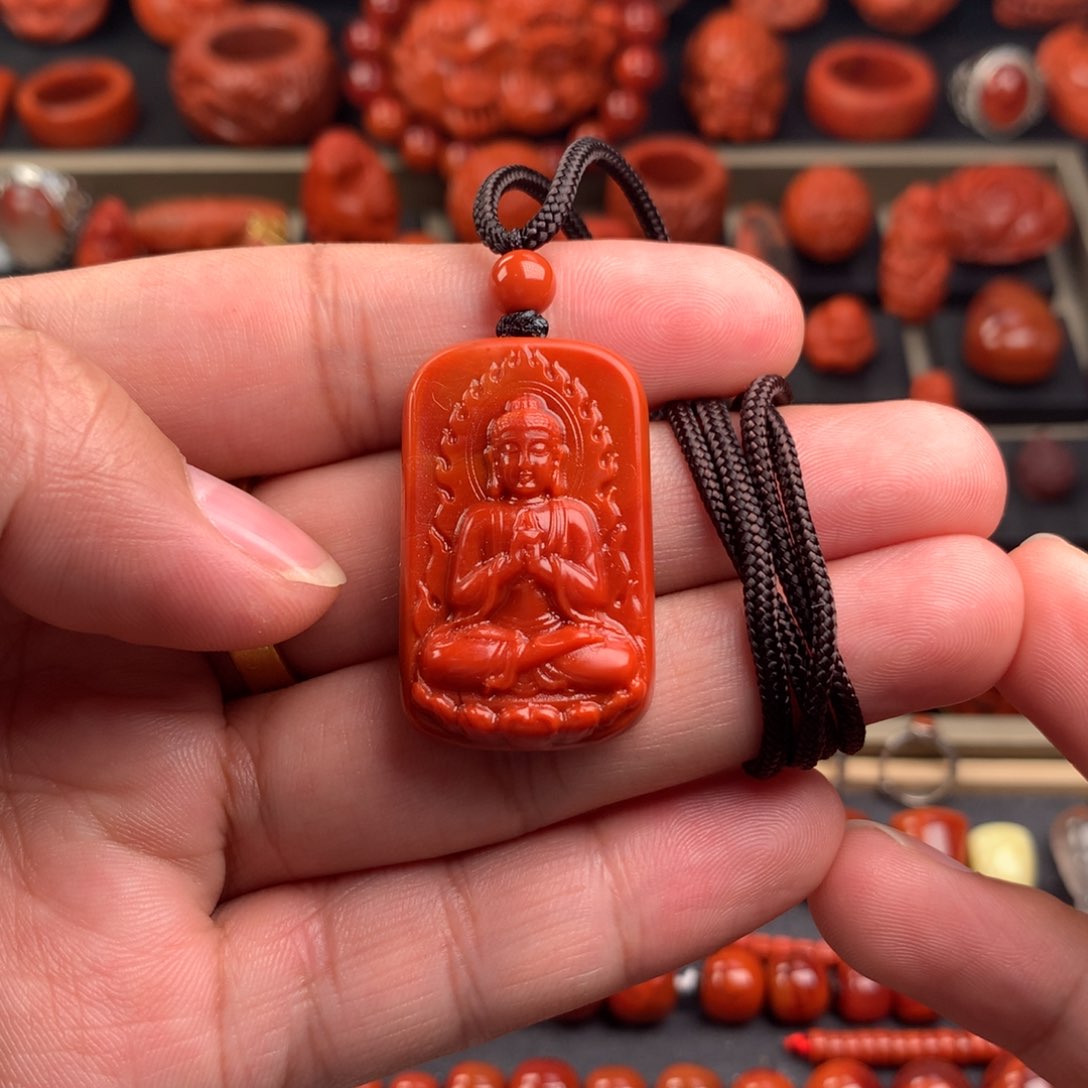 南红玛瑙吊坠未镶嵌