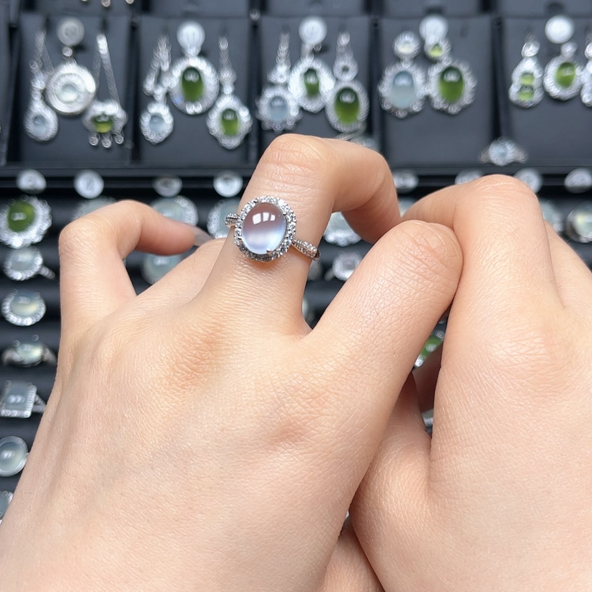 【闪购商品】岫玉银S925镶嵌戒指s****u