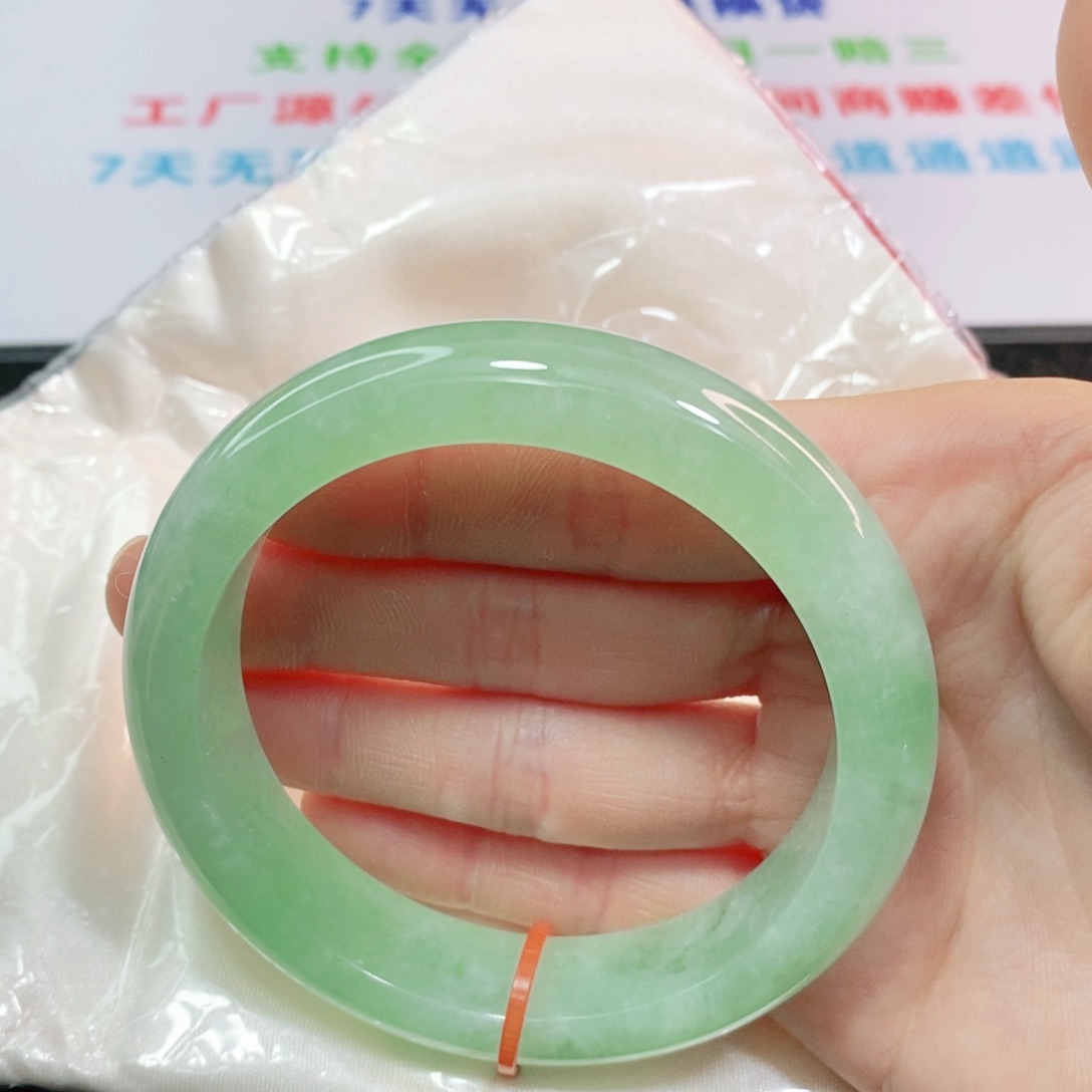 翡翠手镯未镶嵌?****?5657565766