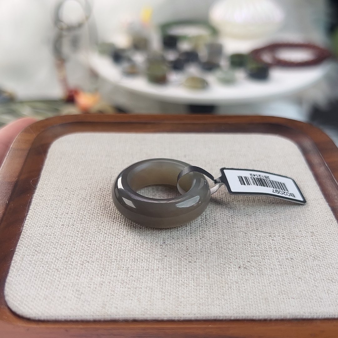 和田玉未镶嵌戒指w22烟灰色泥鳅背17.2不退换