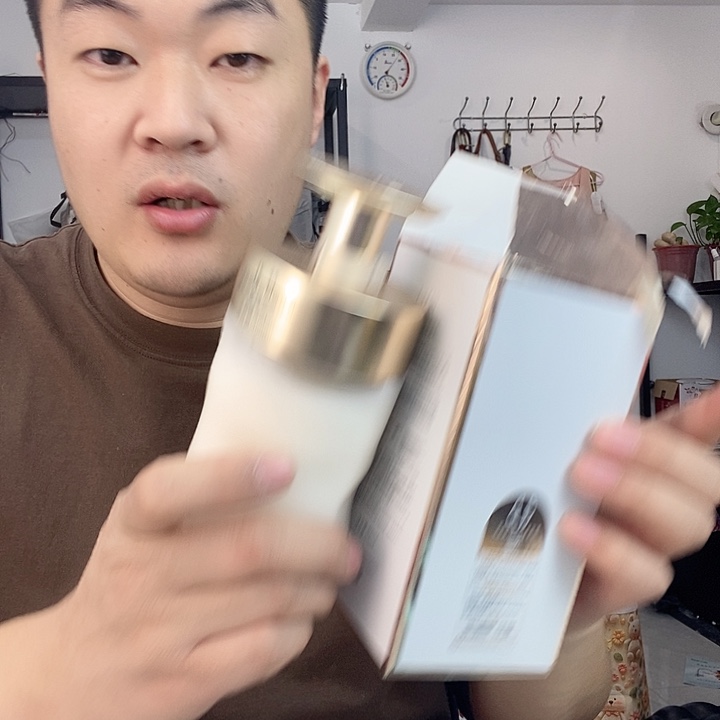 余***你蚕丝啦咯哦哦组图了可口可乐