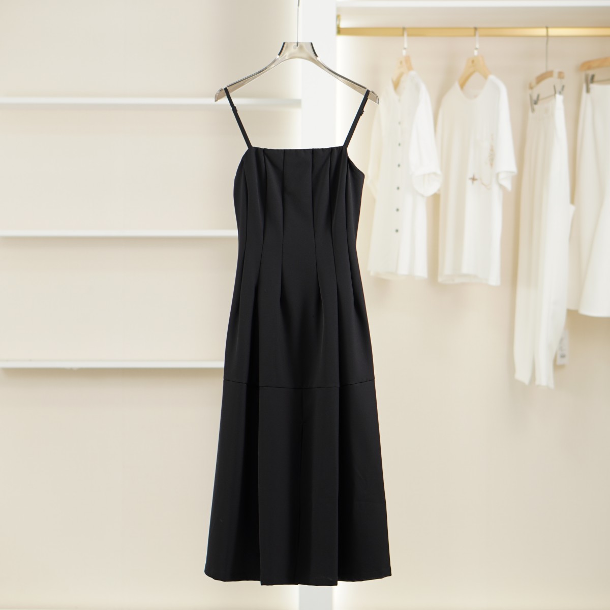 麦迪尚品【K】50428679气质优雅修身显瘦吊带裙女夏季新款品牌折扣