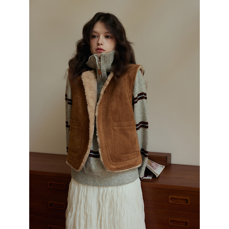 EGGKA 毛绒马甲女秋新款宽松保暖叠穿外套E24D9033AF