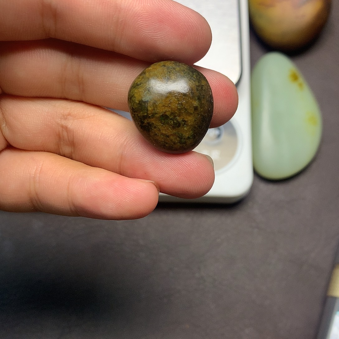 和田玉（糖玉）未镶嵌挂件