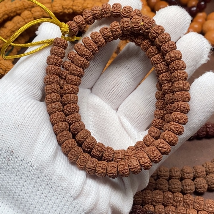 陈***，吊坠金刚菩提二代龙