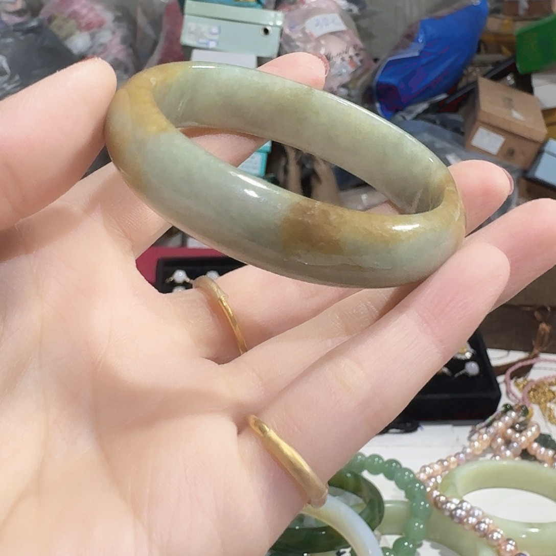 㣻***˙翡翠未镶嵌颈饰5218