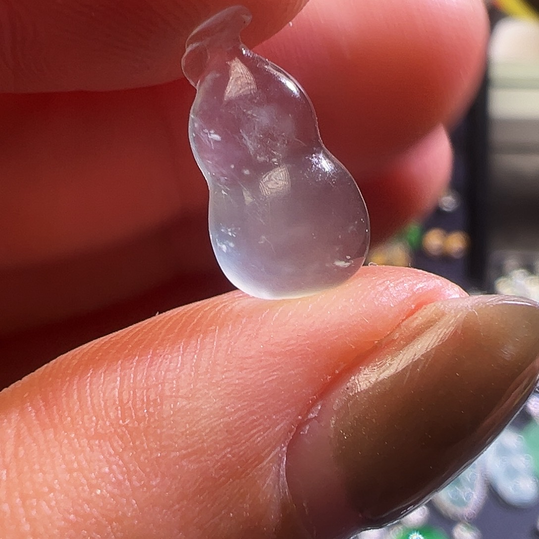 翡翠未镶嵌颈饰吊坠