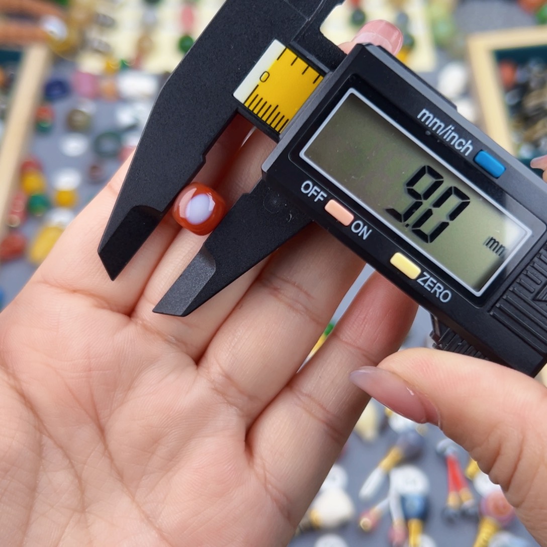 玛瑙/玉髓未镶嵌饰品