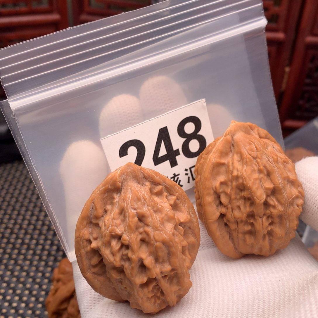 文玩核桃把件大红袍39