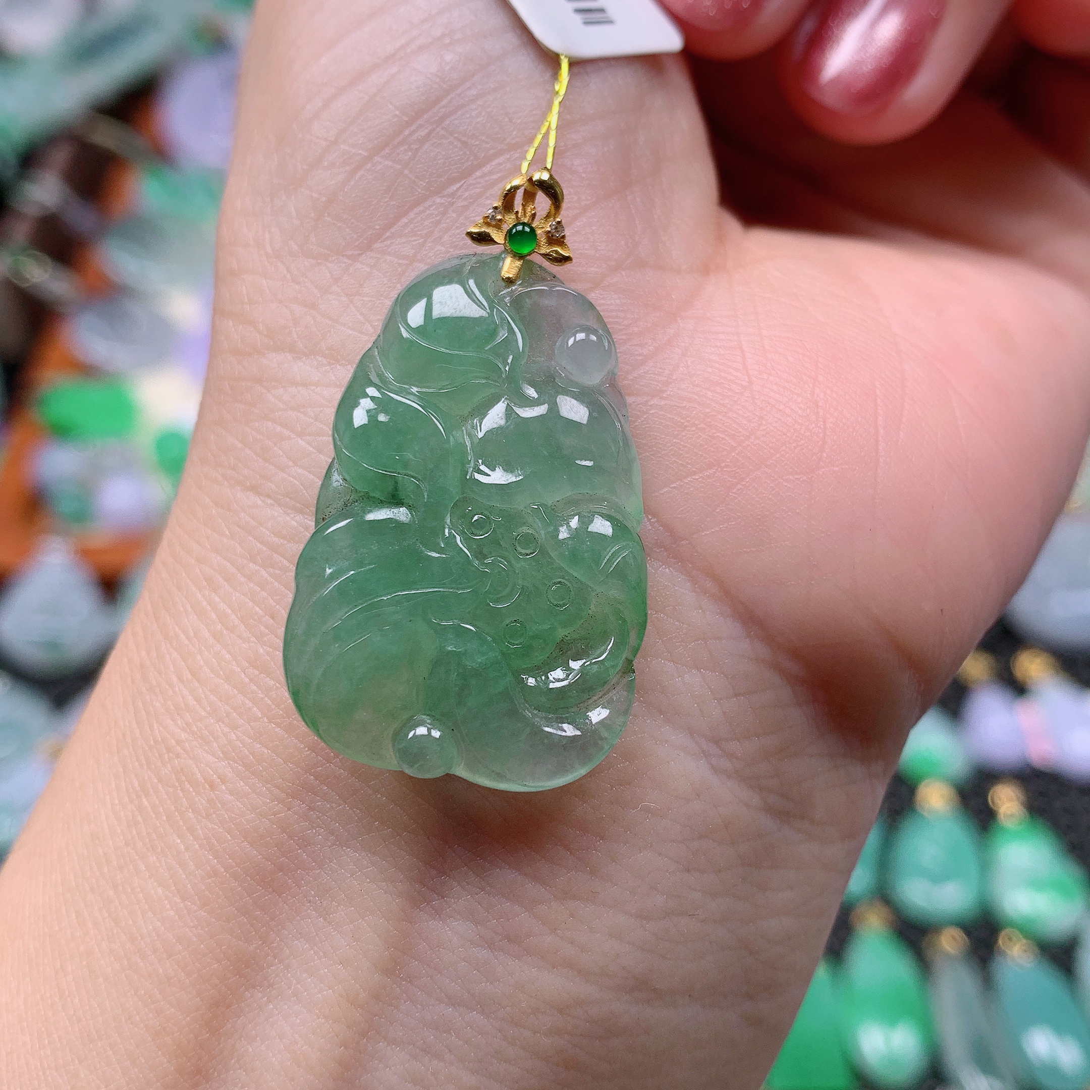 缅甸天然A货翡翠，冰晴九尾狐 编号13/1203尺31.2-21-5.9