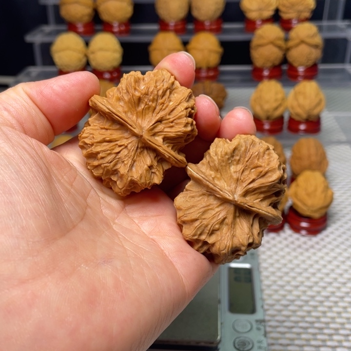 文玩核桃把件21九龙鼎