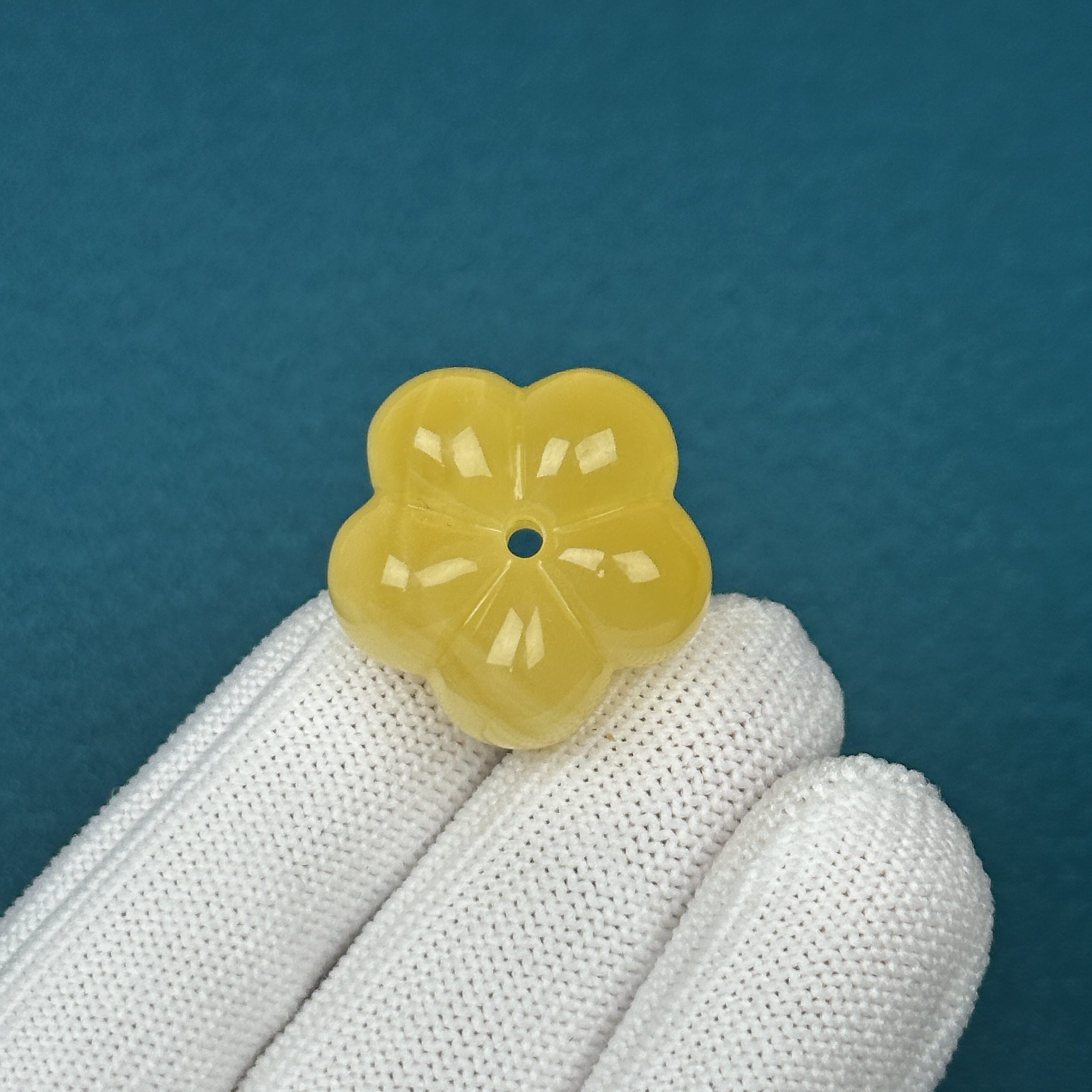 K2017天然原矿蜜蜡 浓蜡五瓣花 22.2*12.9mm支持复检假一罚十