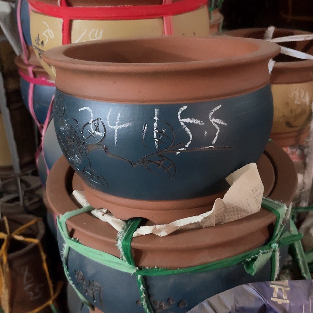 紫砂花盆金鱼缸盆一个