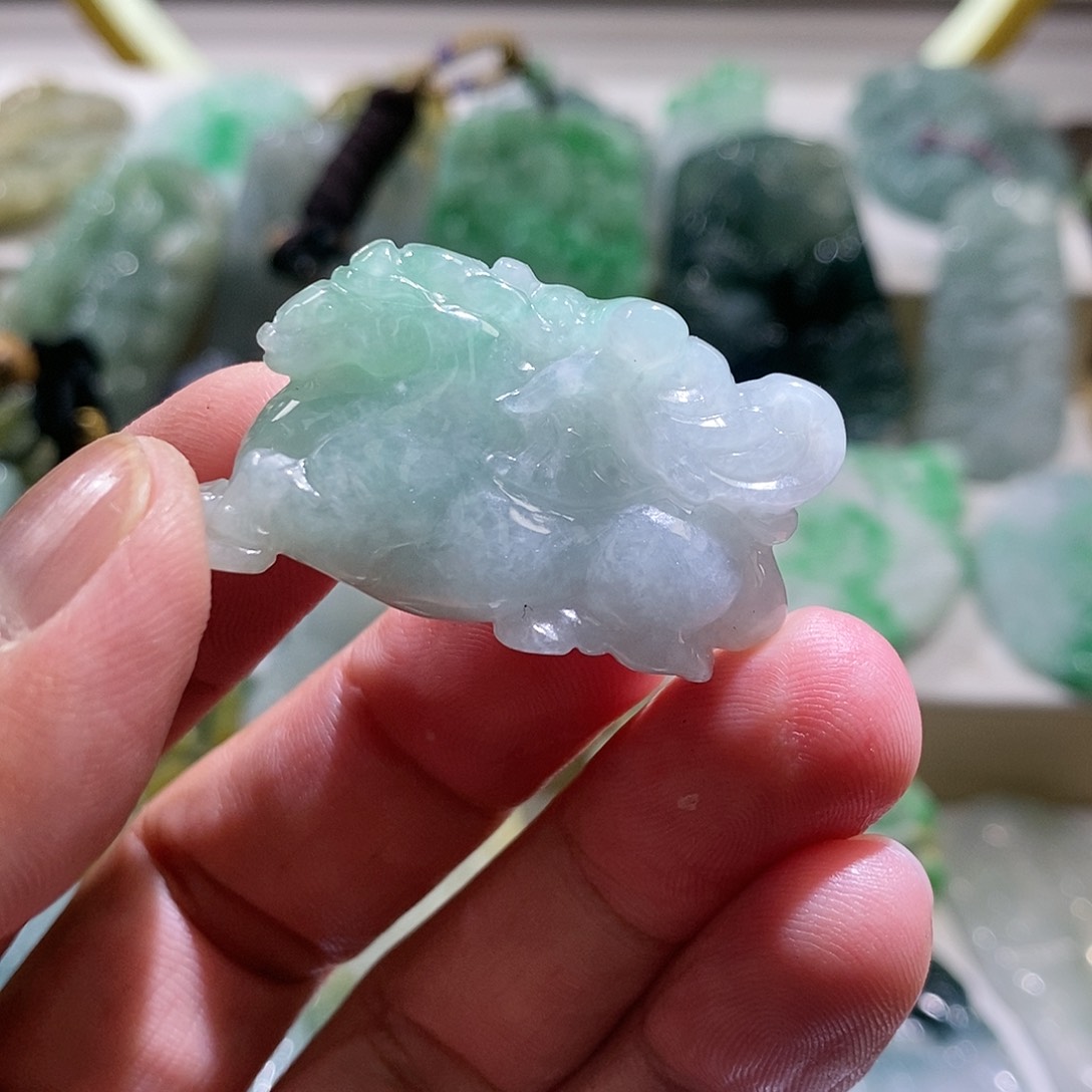 【闪购商品】翡翠颈饰未镶嵌111111111111111