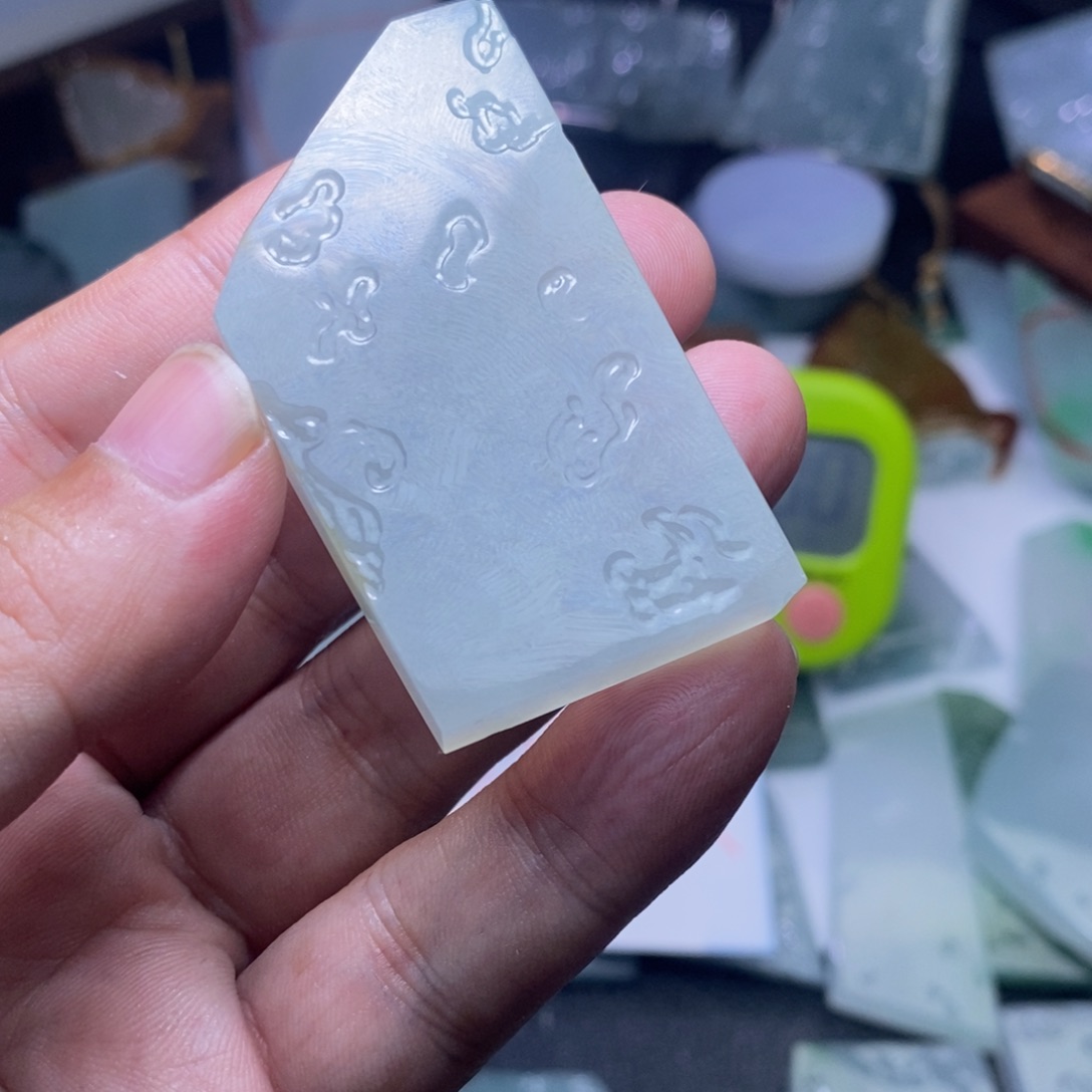 未镶嵌定制翡翠练****K