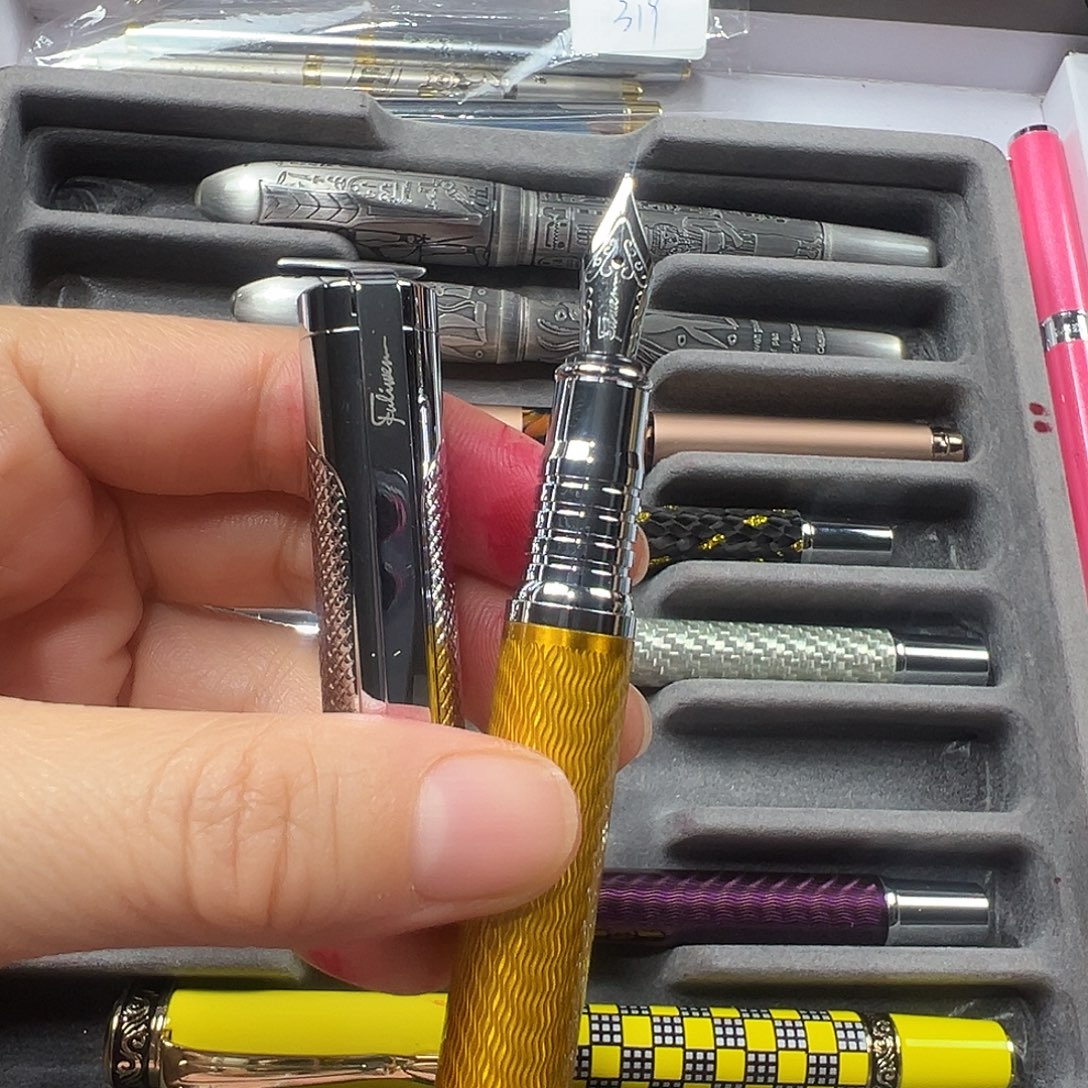 便携式富利文2030金色水波纹刻花拉丝礼品笔