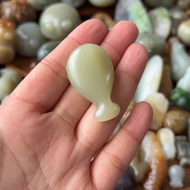 未镶嵌和田玉（糖玉）珠宝奇石