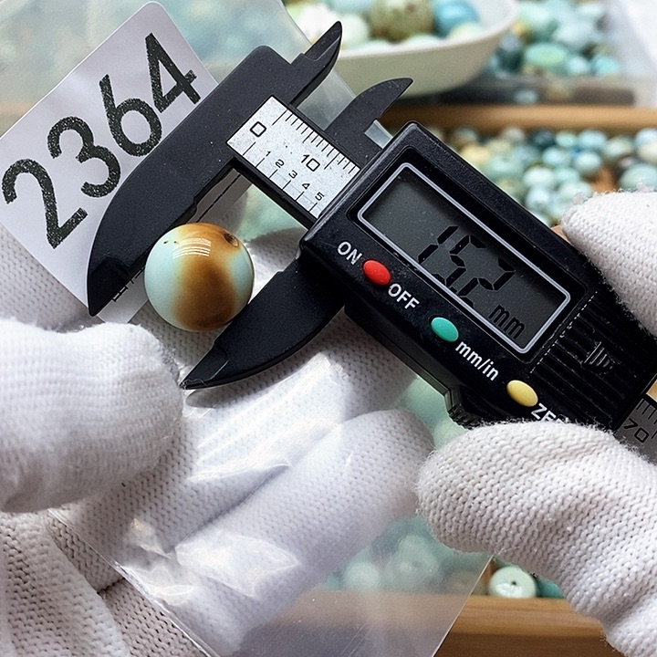 颈饰未镶嵌南红玛瑙