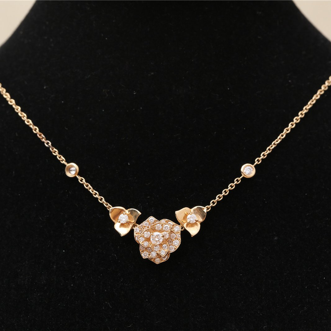 99新 Piaget/伯爵 小花6珊 ROSE系列 花朵 满钻项链 18k金