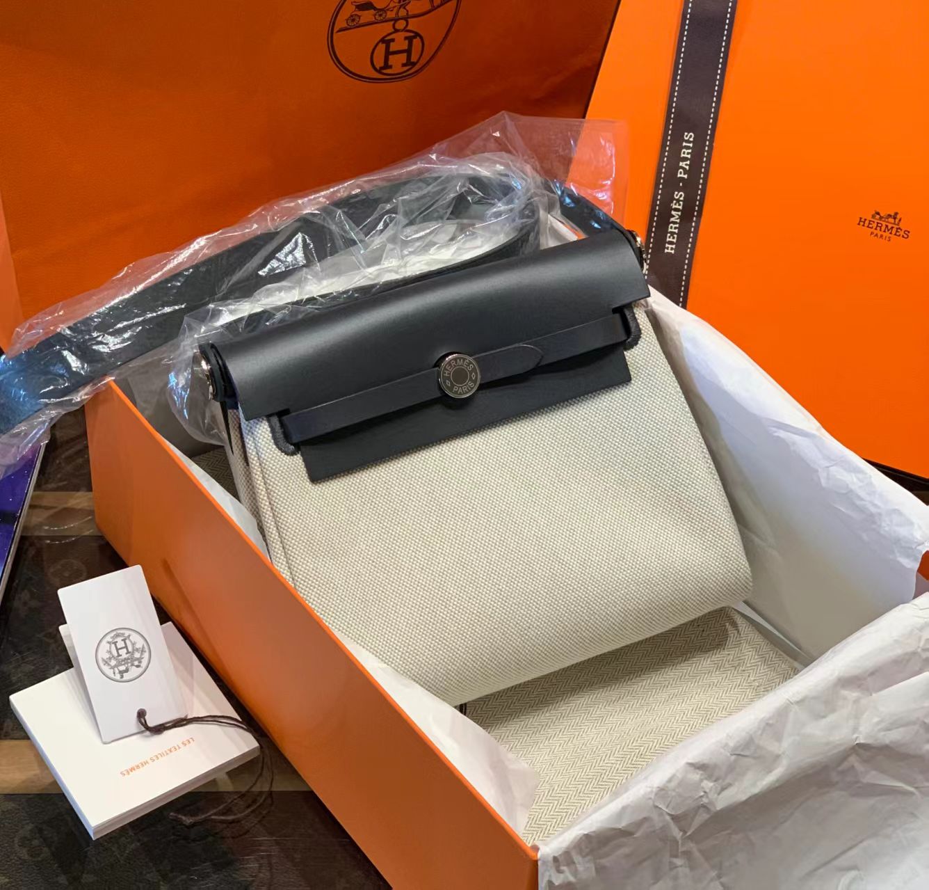 全新未使用 Hermes/爱马仕 壹臻/浅米色mini herbag W刻14780482