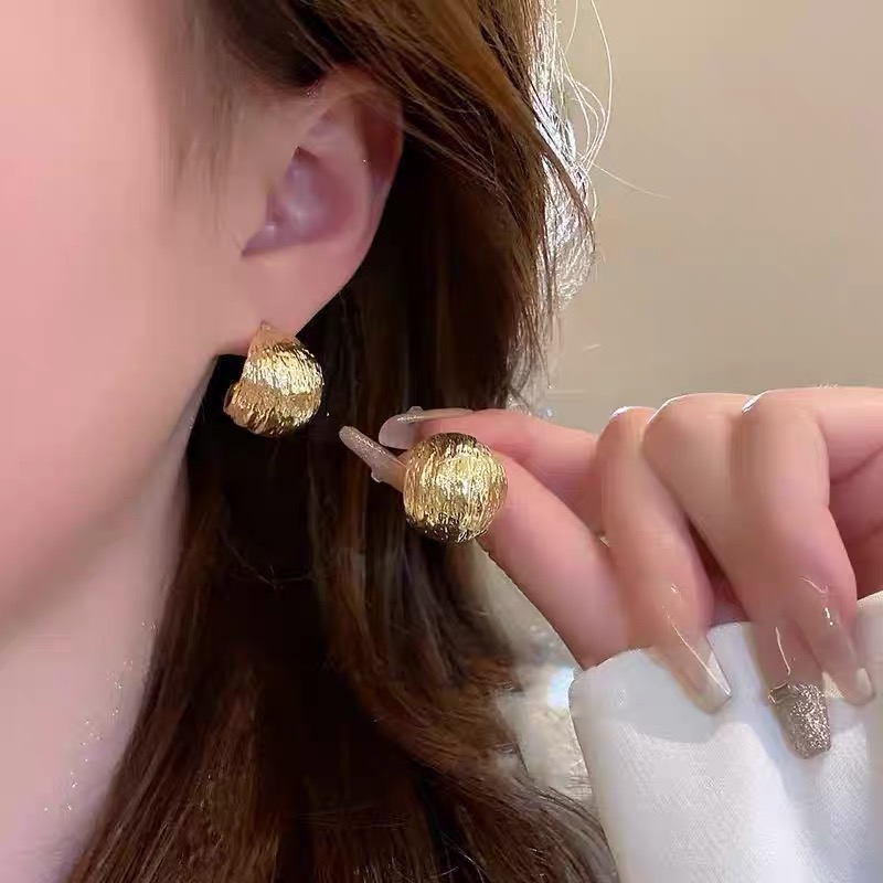 铜合金耳饰 【金色肌理】金色褶皱半圆C形高级动感拉丝肌理耳饰