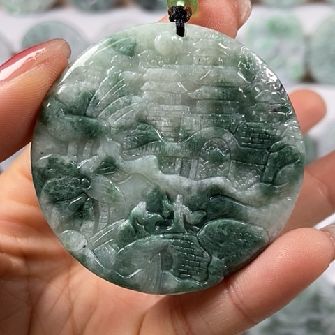 翡翠颈饰未镶嵌山水牌福利